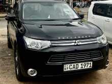 Mitsubishi Outlander 2013 SUV