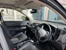 https://riyasewana.com/uploads/mitsubishi-outlander-161516424.jpg