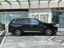 https://riyasewana.com/uploads/mitsubishi-outlander-16151673.jpg
