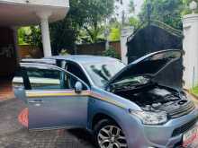 https://riyasewana.com/uploads/mitsubishi-outlander-1672921276.jpg