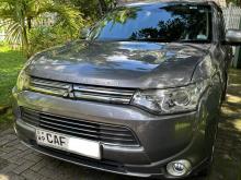 Mitsubishi Outlander 2015 SUV