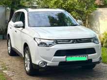 Mitsubishi Outlander 2013 SUV
