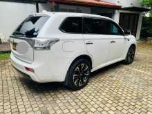 Mitsubishi Outlander 2015 SUV