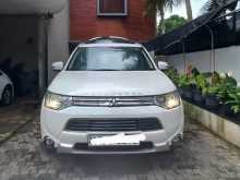 Mitsubishi Outlander 2015 SUV