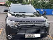 Mitsubishi Outlander 2015 SUV