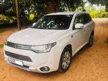 Mitsubishi Outlander 2015 SUV