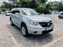 Mitsubishi Outlander 2003 SUV