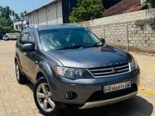 Mitsubishi Outlander 2010 SUV