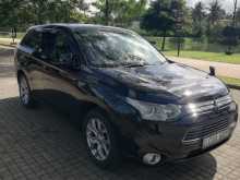 https://riyasewana.com/uploads/mitsubishi-outlander-2010083144.jpg