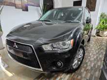 Mitsubishi Outlander 2011 SUV