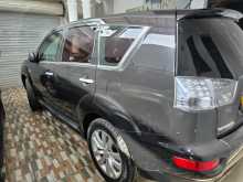https://riyasewana.com/uploads/mitsubishi-outlander-2011-2116435112733.jpg