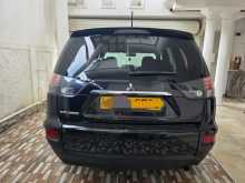 https://riyasewana.com/uploads/mitsubishi-outlander-2011-2518472712502.jpg