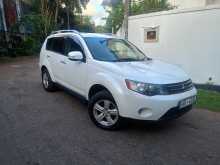 Mitsubishi Outlander 2011 SUV