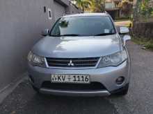 Mitsubishi Outlander 2012 SUV
