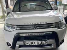 Mitsubishi Outlander 2013 SUV