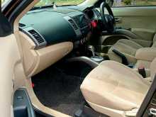 https://riyasewana.com/uploads/mitsubishi-outlander-2013-10464512223.jpg