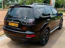 https://riyasewana.com/uploads/mitsubishi-outlander-2013-10464512732.jpg