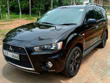 Mitsubishi Outlander 2013 SUV
