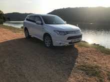 Mitsubishi Outlander 2013 SUV