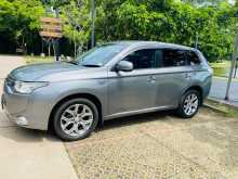 https://riyasewana.com/uploads/mitsubishi-outlander-2013-1413243412063.jpg