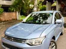Mitsubishi Outlander 2013 SUV