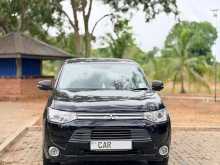 Mitsubishi Outlander 2013 SUV