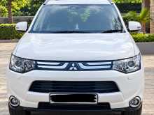 Mitsubishi Outlander 2013 SUV