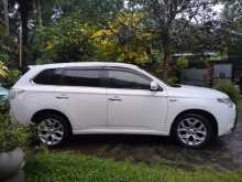 Mitsubishi Outlander 2013 SUV