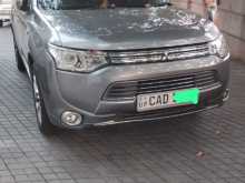 Mitsubishi Outlander 2013 SUV