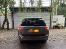 https://riyasewana.com/uploads/mitsubishi-outlander-2013-3111364012484.jpg