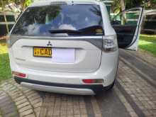 Mitsubishi Outlander 2013 SUV