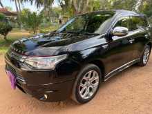 Mitsubishi Outlander 2013 SUV