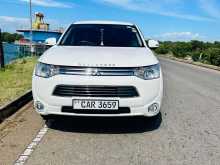 https://riyasewana.com/uploads/mitsubishi-outlander-201353224802.jpg