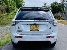 https://riyasewana.com/uploads/mitsubishi-outlander-2014-1022580512373.jpg