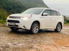 https://riyasewana.com/uploads/mitsubishi-outlander-2014-1112424312052.jpg