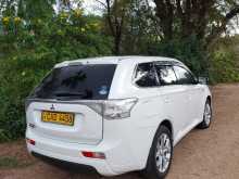 https://riyasewana.com/uploads/mitsubishi-outlander-2014-1112424312484.jpg