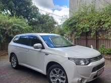 https://riyasewana.com/uploads/mitsubishi-outlander-2014-1112424312843.jpg