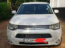https://riyasewana.com/uploads/mitsubishi-outlander-2014-118535412961.jpg