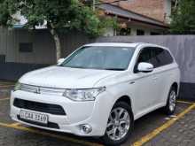 Mitsubishi Outlander 2014 SUV