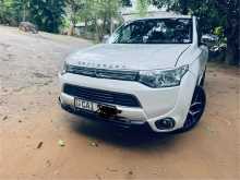 https://riyasewana.com/uploads/mitsubishi-outlander-2014-1516445813003.jpg
