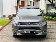 Mitsubishi OUTLANDER 2014 SUV