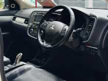 https://riyasewana.com/uploads/mitsubishi-outlander-2014-1913522112043.jpg
