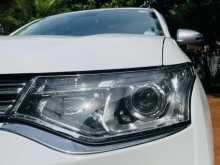 Mitsubishi Outlander 2014 SUV