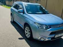 Mitsubishi Outlander 2014 SUV