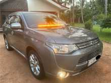 https://riyasewana.com/uploads/mitsubishi-outlander-2014-23573512092.jpg