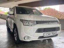 https://riyasewana.com/uploads/mitsubishi-outlander-2014-261440141245194.jpg