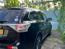 https://riyasewana.com/uploads/mitsubishi-outlander-2014-279520912173.jpg
