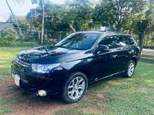 Mitsubishi Outlander 2014 SUV