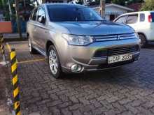 Mitsubishi Outlander 2014 SUV