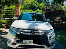 Mitsubishi Outlander 2015 SUV